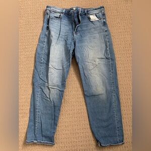 American Eagle Standard Fit Jeans